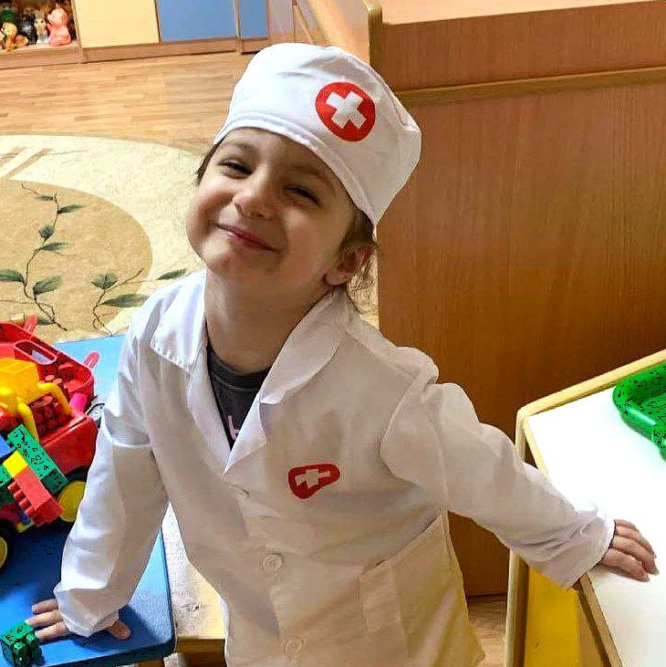 Танцы для Аделины: подарим 8-летней девочке возможность заниматься