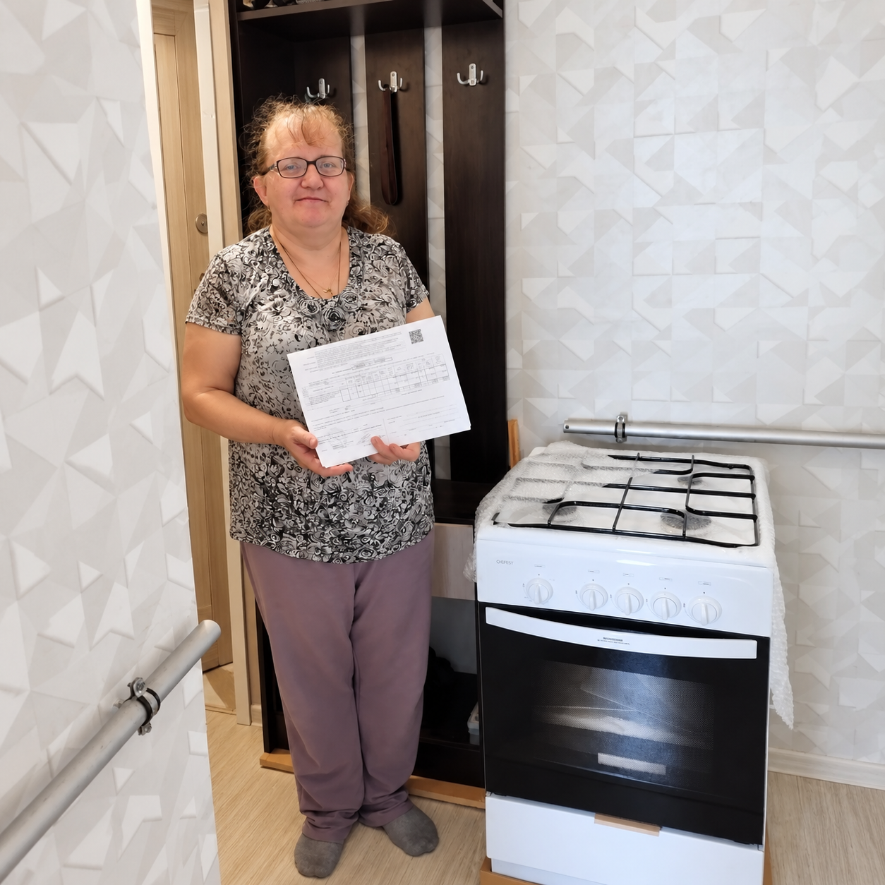 У Марины Михайловны и ее сына появилась долгожданная газовая плита