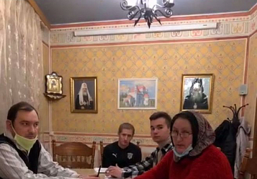 Помощник настоятеля по молодежному служению Уколова Ангелина приняла участие в молодежном совете Юго-Западного викариатства.