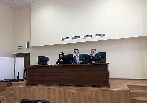 Директор Воскресной школы  приняла участие в заседании постоянно действующей рабочей группы Академического района.