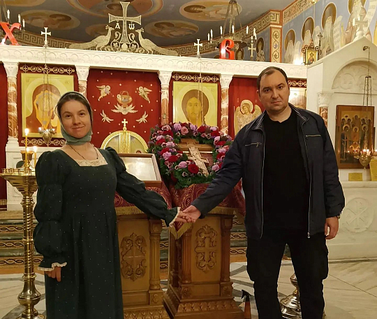 Молодежь храма приняла участие в Молодежной ночной Божественной литургии