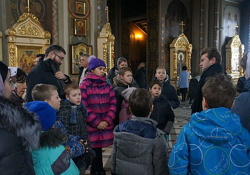Старшая группа и подростковый клуб воскресной школы храма Всех преподобных отцев Киево-Печерских совместно с педагогами посетили Николо-Перервенскую обитель.