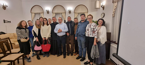 Первая встреча с культурологом, искусствоведом Александром Архангельским из цикла, посвященного творчеству И.К. Айвазовского 