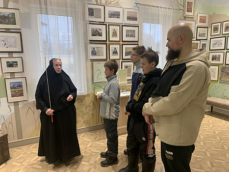 Поездка учащихся воскресной школы "Ковчег" в Троице-Одигитриевскую Зосимову пустынь