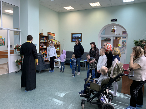 Молебен в ГБУ Территориальный центр социального обслуживания «Зюзино» филиал «Академический»