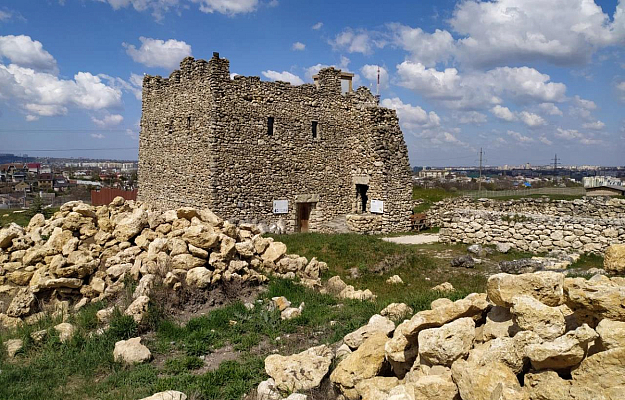 Фото. Неаполь Скифский