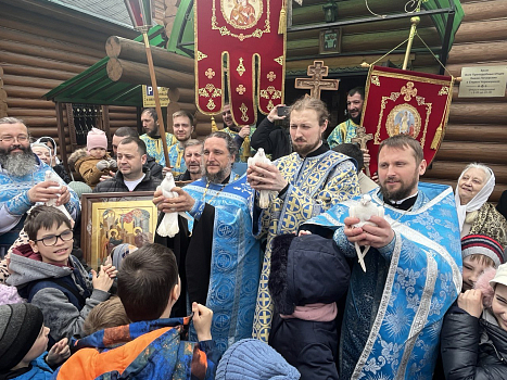 Неделя 3-й Великого поста, Крестопоклонная,праздник Благовещения Пресвятой Богородицы