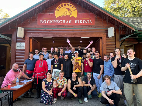 Турнир по армрестлингу среди любителей и профессионалов имени святого благоверного князя Даниила Московского