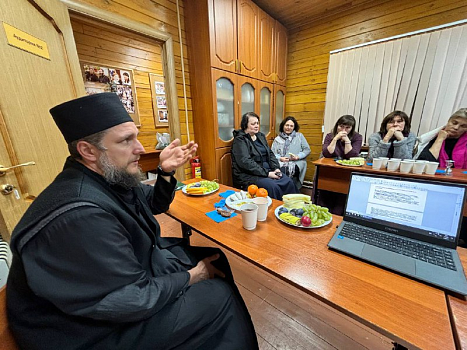 Седьмая встреча клуба «Патмос»