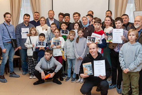 Шахматный турнир с участием гроссмейстеров Сергея Карякина и Дениса Хисматуллина