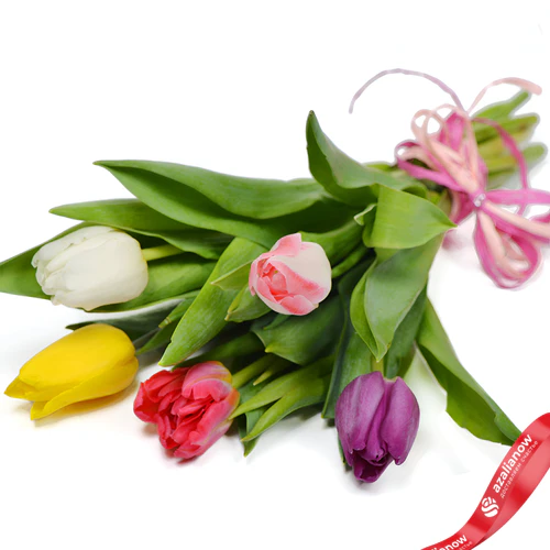 Фото 1: Букет из 5 тюльпанов микс . Сервис доставки цветов AzaliaNow