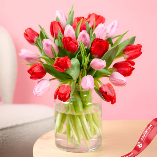 Фото 2: Букет из 11 красных тюльпанов и 10 розовых тюльпанов. Сервис доставки цветов AzaliaNow