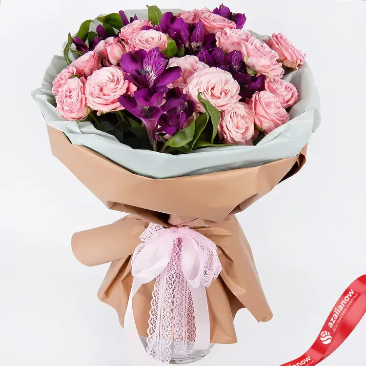 Букет из кустовых пионовидных роз и альстромерий «Цветочный сон»