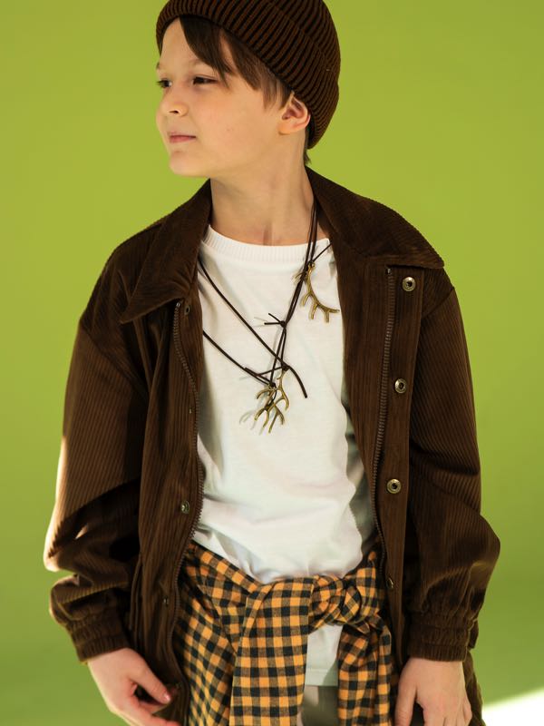 Коричневая детская куртка из вельвета