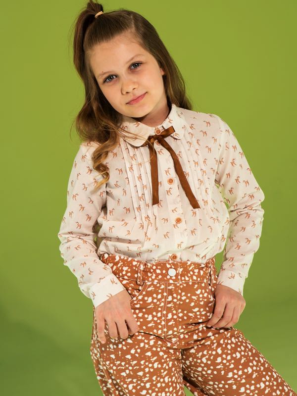 Детская блузка с защипами и принтом "Бемби"