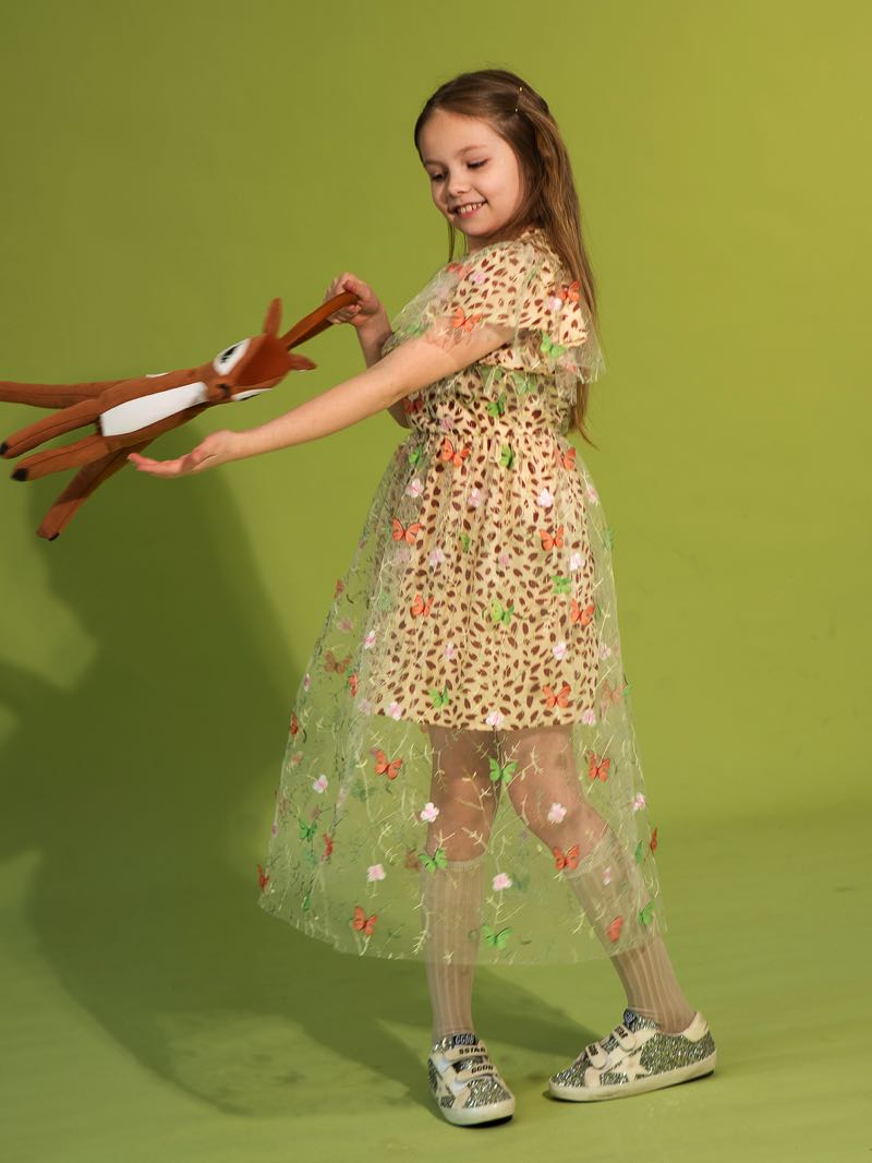 Детское платье из сетки с вышивкой