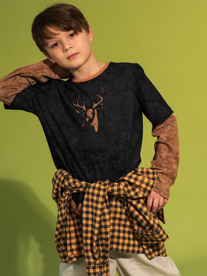 Детский лонгслив с двойным рукавом и прорезной аппликацией