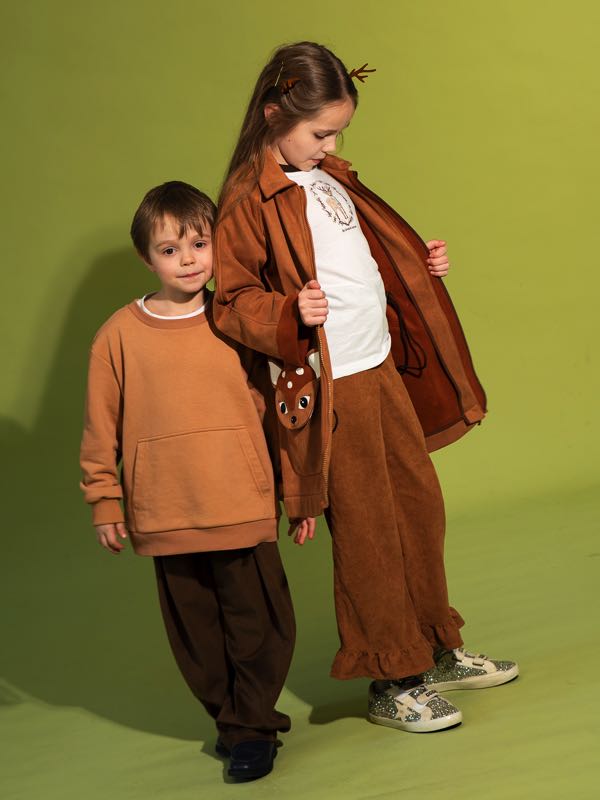 Коричневые детские джинсы из вельвета