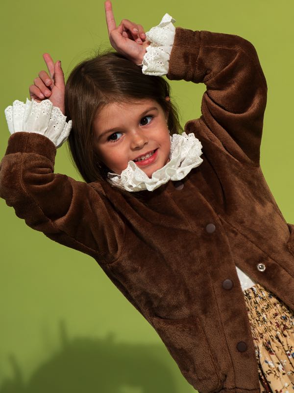 Коричневый детский меховой кардиган на девочку