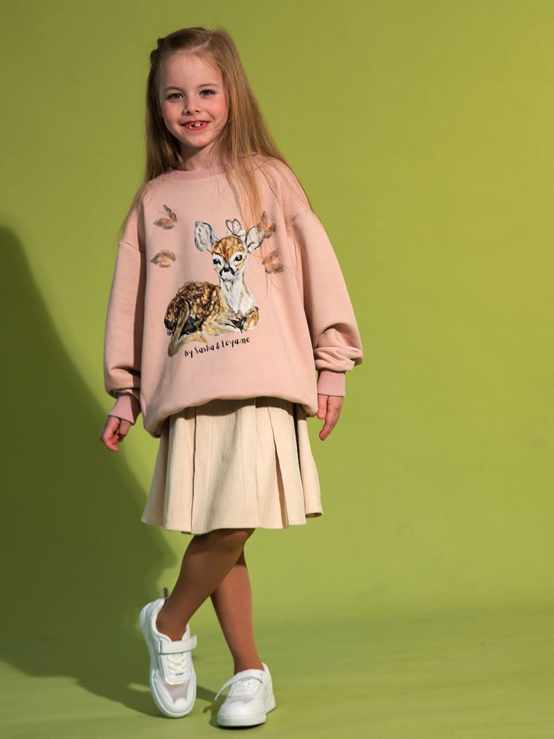 Пудрово-розовый свитшот с принтом олененка Sasha & Leya