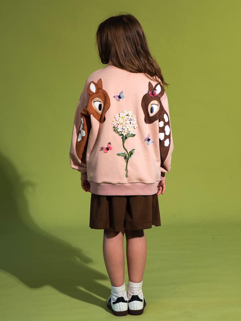 Детский бомбер с аппликацией "Бэмби и Фелина" на спине