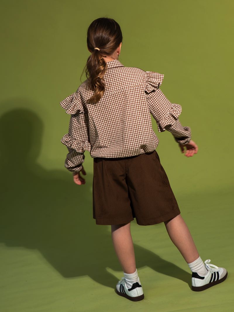 Детская блузка в клетку Виши с воланами на рукавах