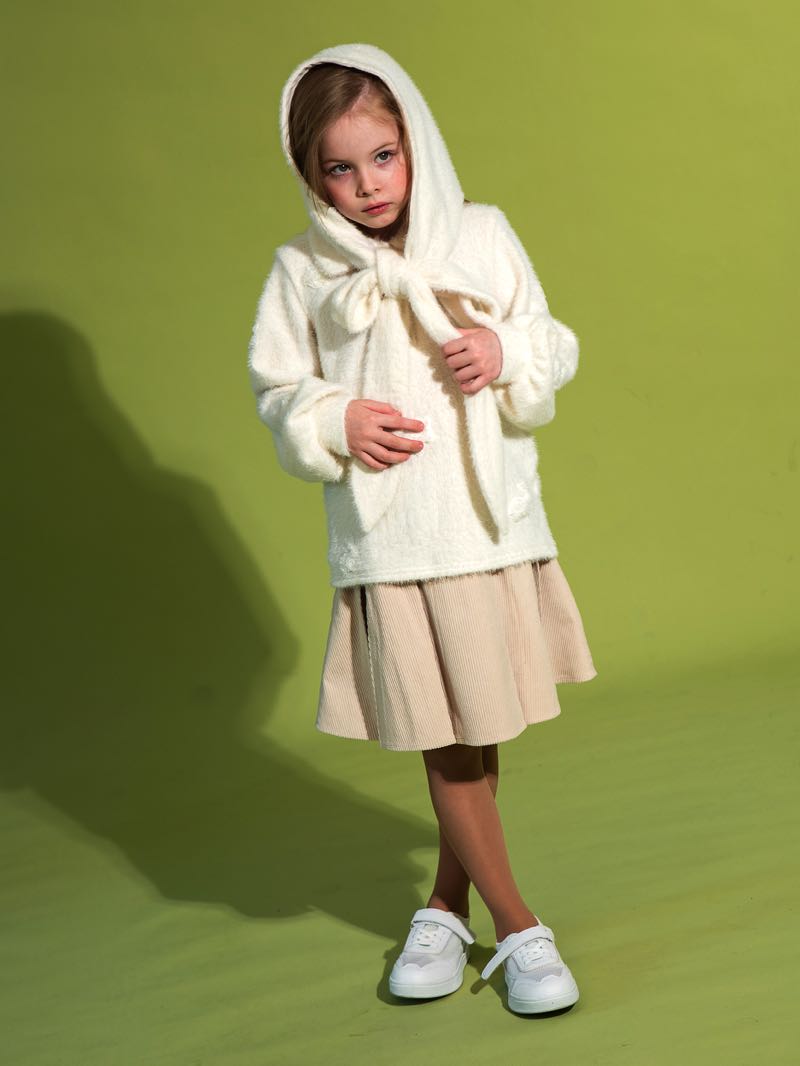 Детская шапка-капюшон с завязками-ушками