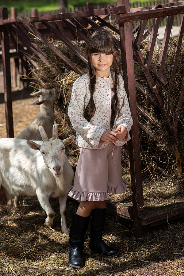 Розовый детский жакет с цветочным принтом из муслина