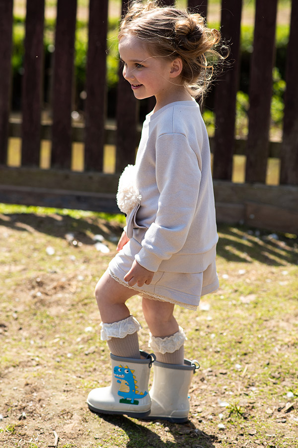 Бежевый детский свитшот "Овечка" на девочку