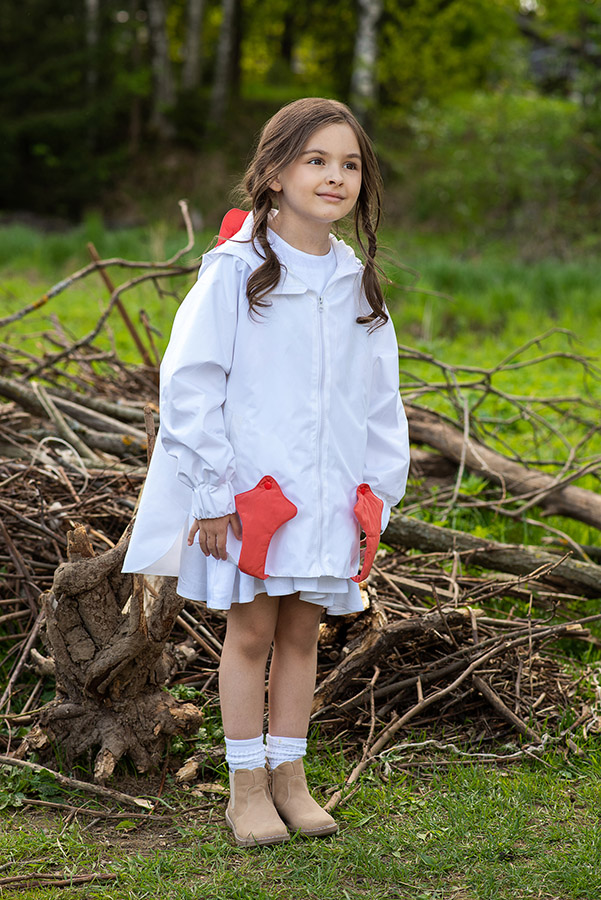 Белая детская куртка-ветровка "Гусь" на девочку