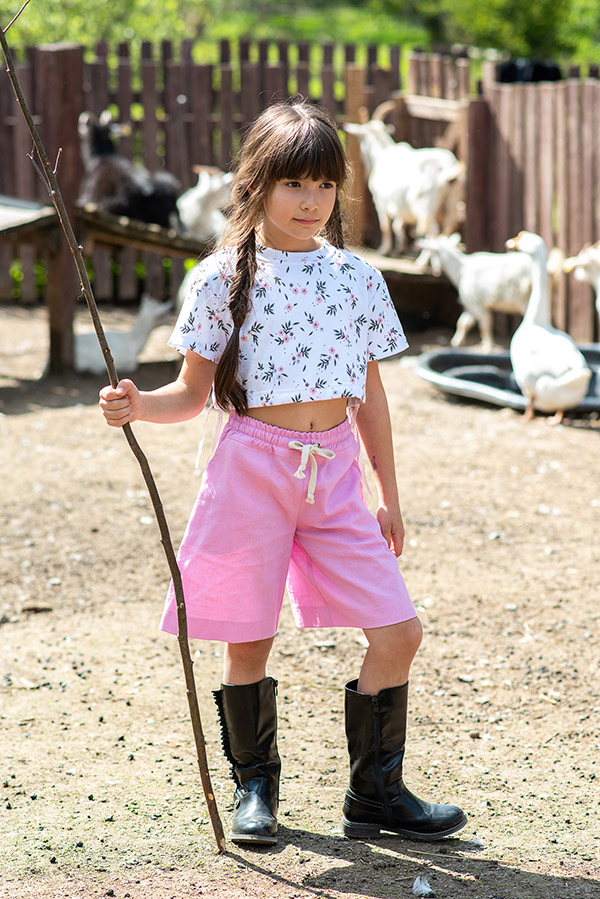 Льняные розовые детские шорты на девочку