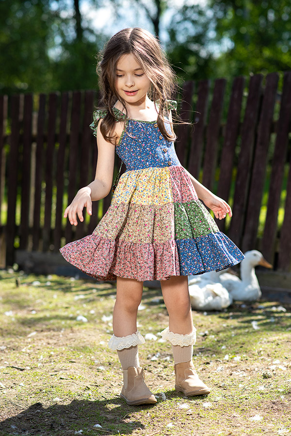 Разноцветный детский сарафан в стиле пэтчворк для девочки