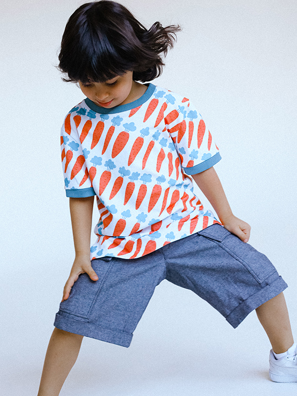 Летняя детская футболка с принтом "Морковь"