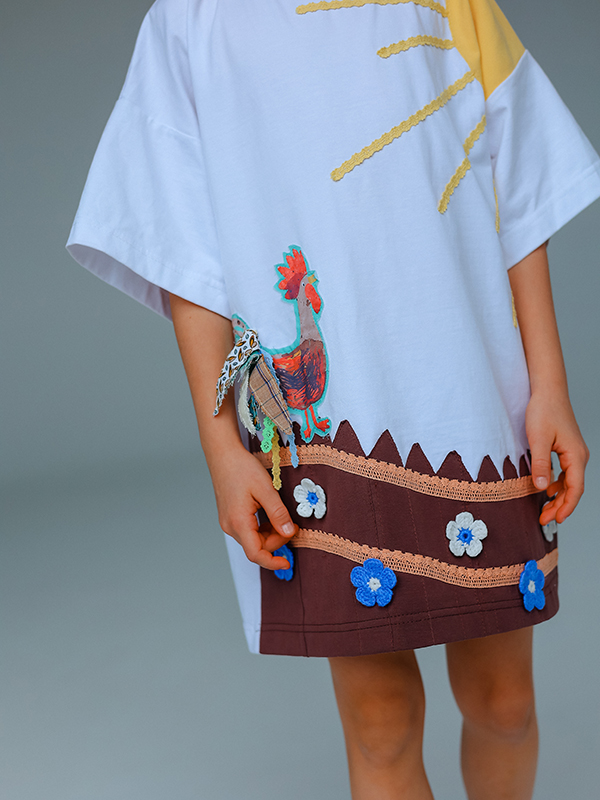 Белое детское платье-футболка "Солнце взойдет"