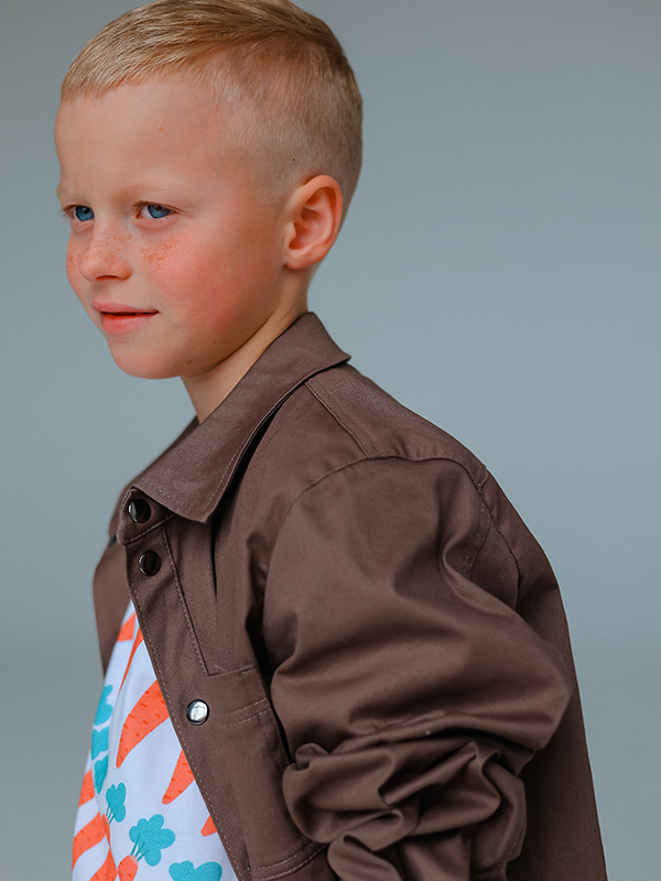 Коричневая джинсовая рубашка для мальчика