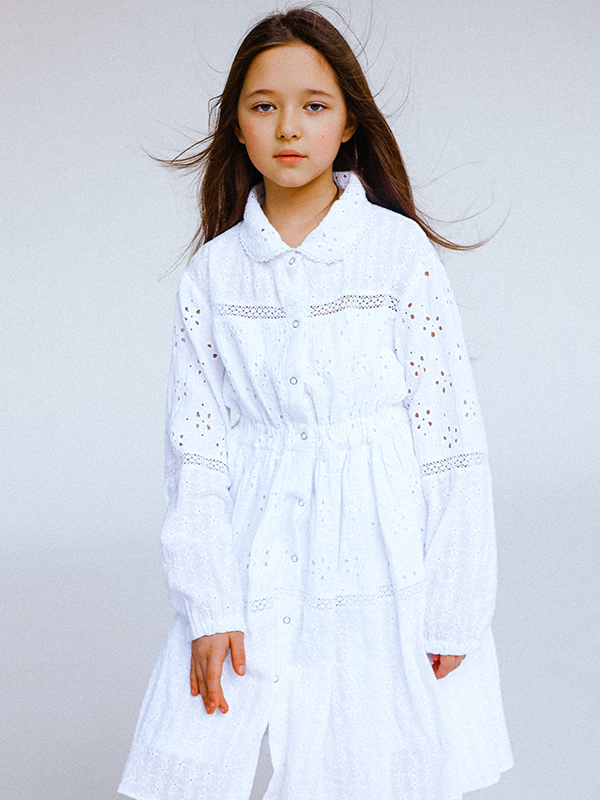 Комбинированное белое летнее детское платье из шитья