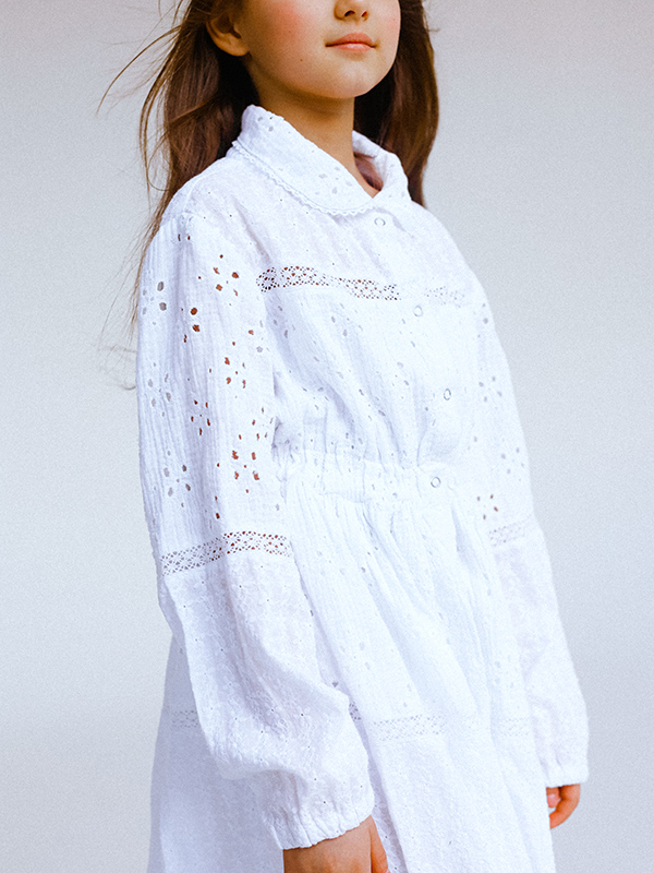 Комбинированное белое летнее детское платье из шитья