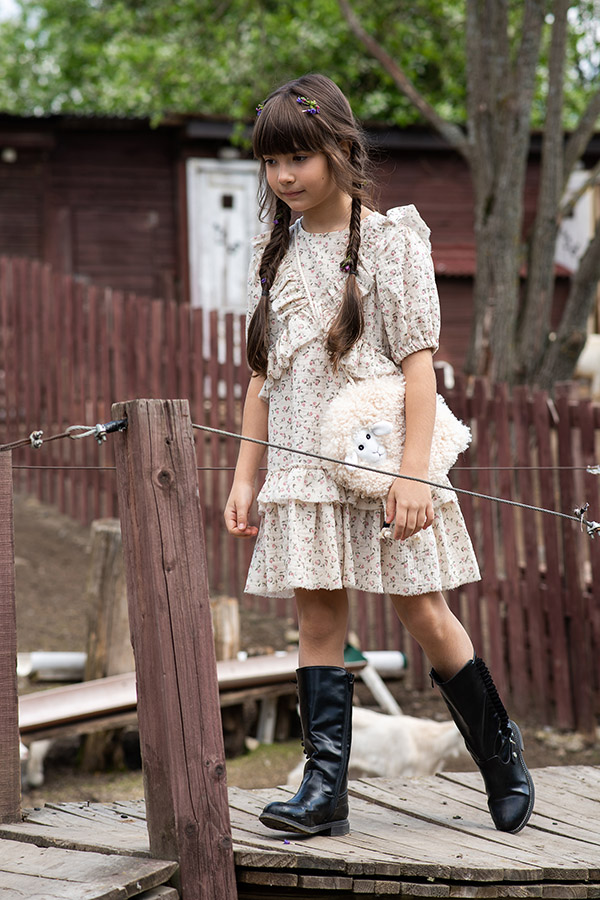 Детская сумочка из искусственного меха "Овечка"