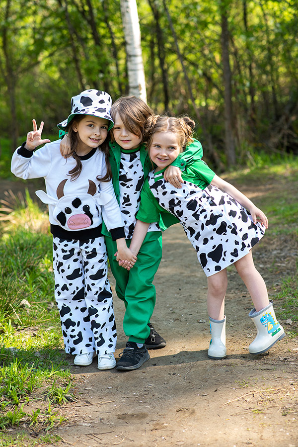 Черно-белая джинсовая детская летняя панама "Пастораль"