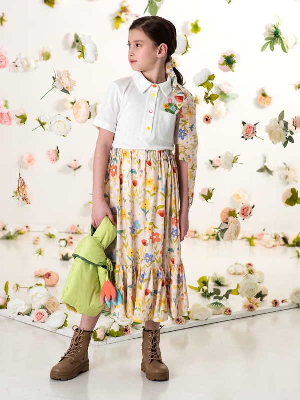 Бежевая юбка макси с цветами на девочку