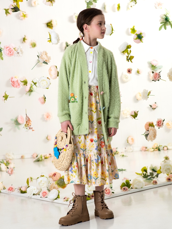 Светло-зеленый пушистый кардиган на девочку