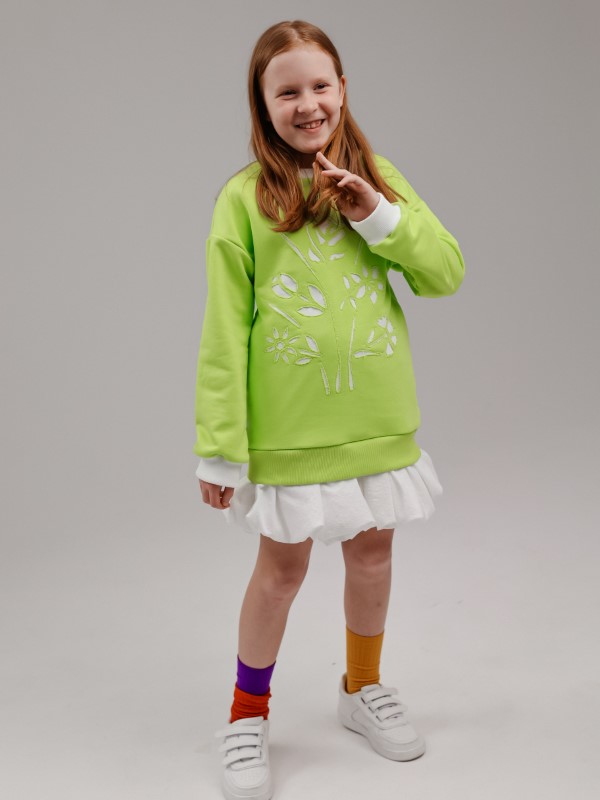 Свитшот Салатово-Зеленый с Цветочной Аппликацией в Необычной Технике