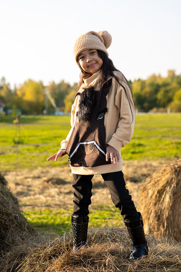 Детские черные брюки из замши для девочки
