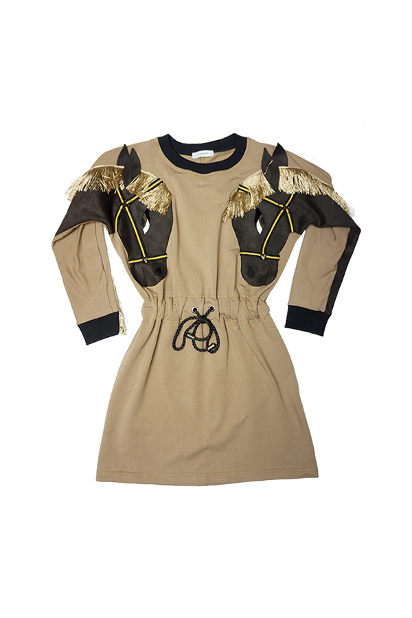 с аппликацией "Лошадка" на рукавах