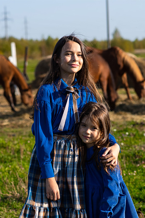Синяя детская блузка для девочки