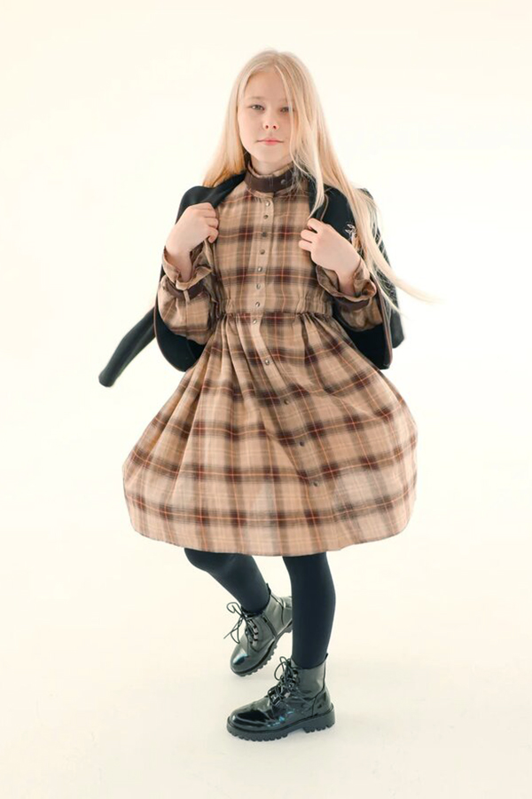 Бежевое детское платье-рубашка для девочки