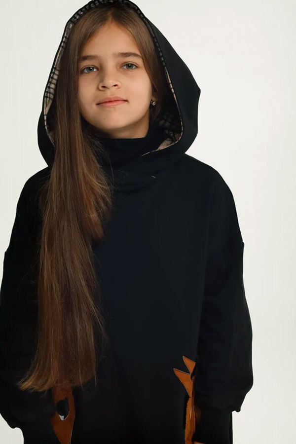 Черное теплое детское платье-туника с карманами "Лошадки"