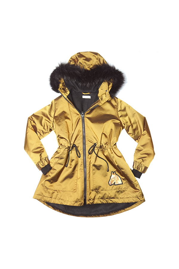 золотисто-рыжая с мехом на капюшоне