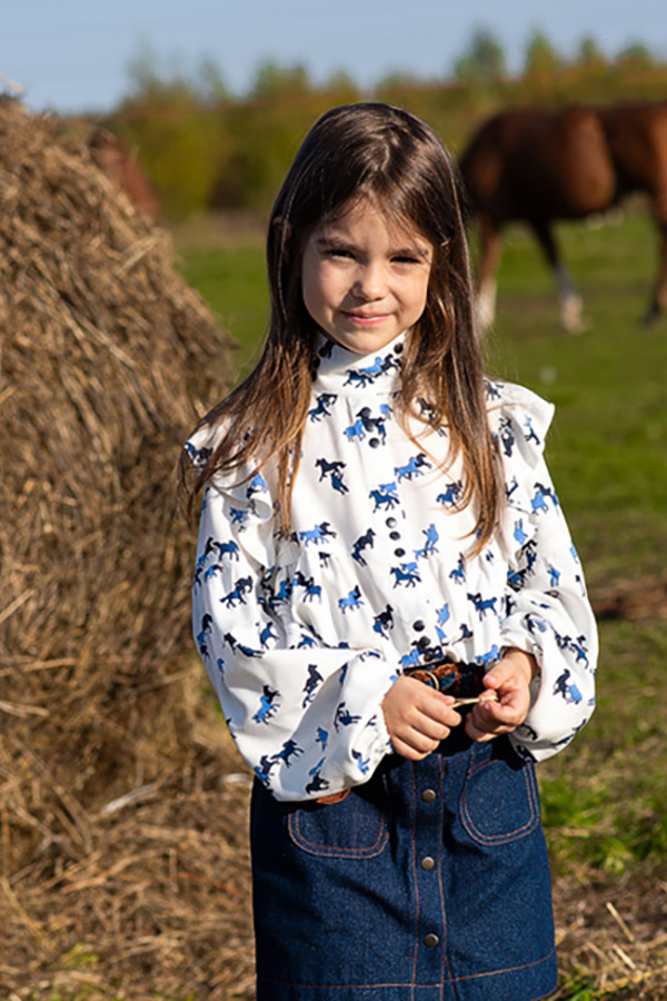 Принтованная белая детская блузка для девочки