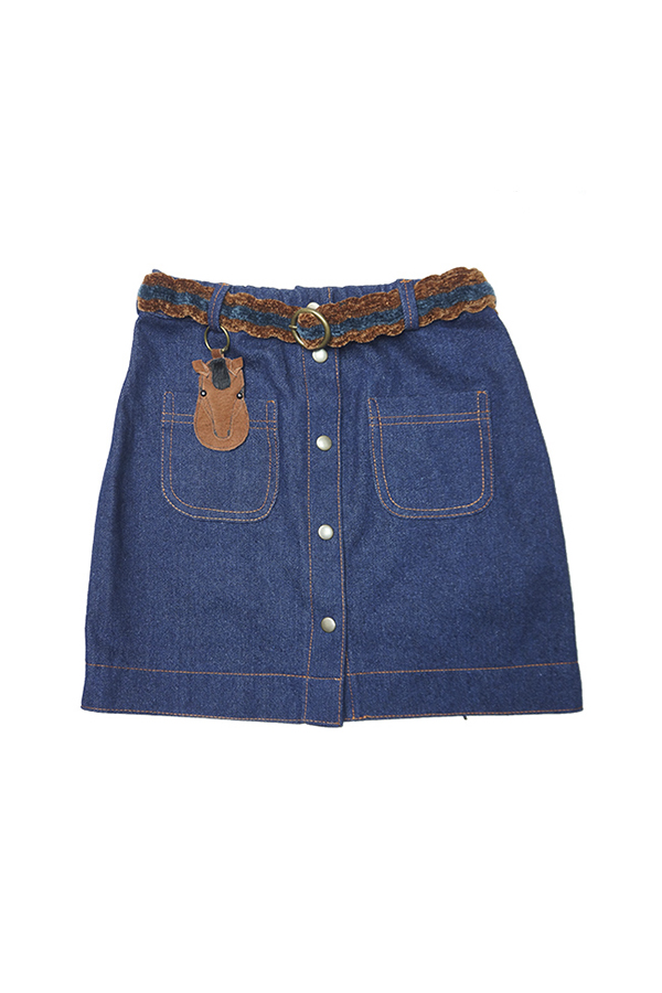 с декоративным поясом